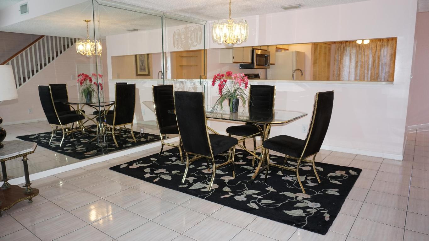 RIVERWALK - Residential