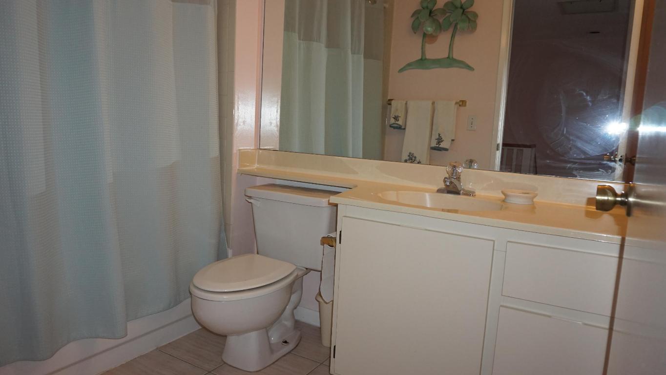 RIVERWALK - Residential