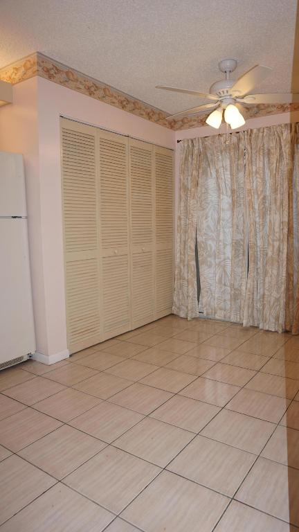 RIVERWALK - Residential