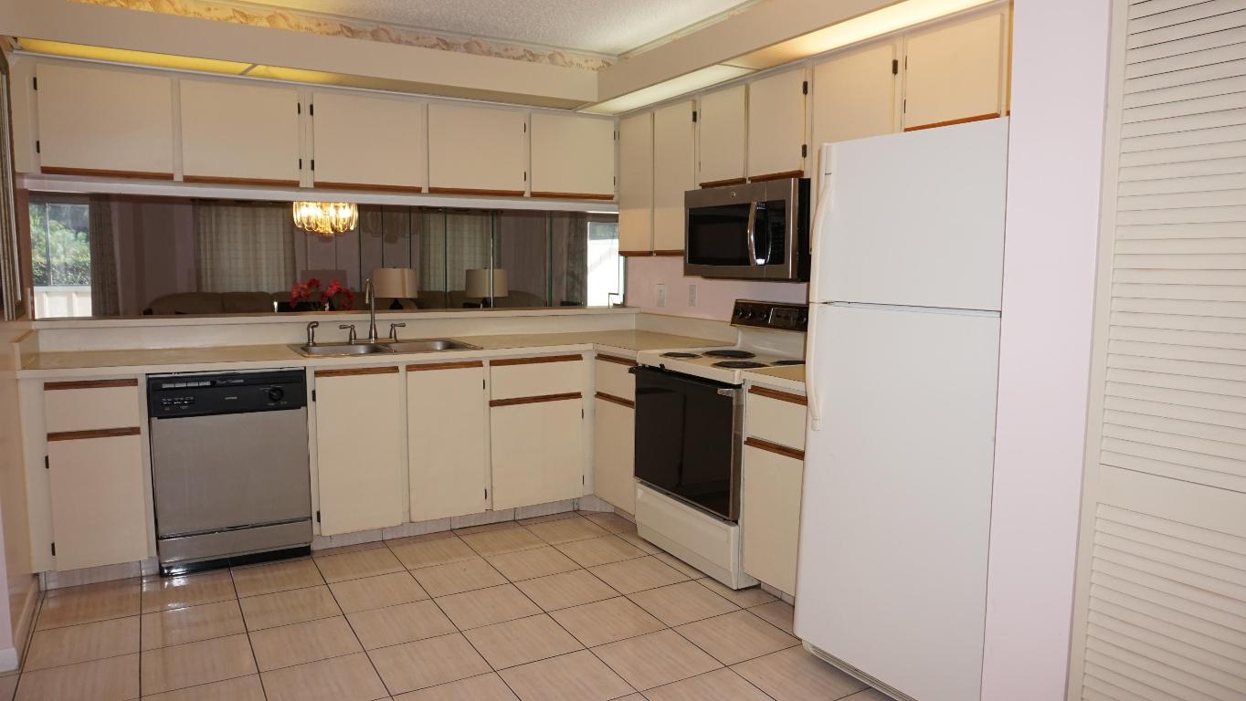 RIVERWALK - Residential