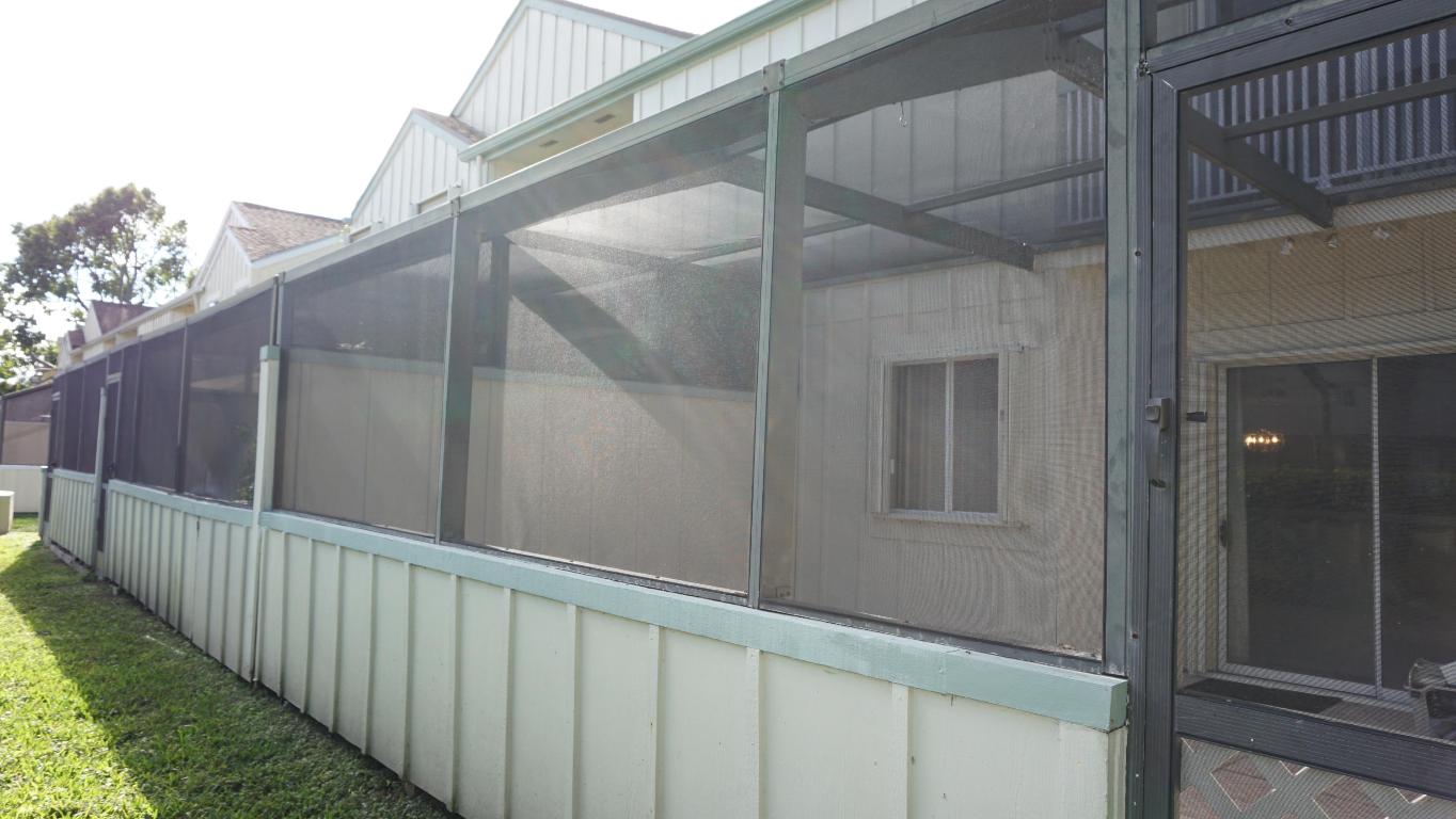 RIVERWALK - Residential