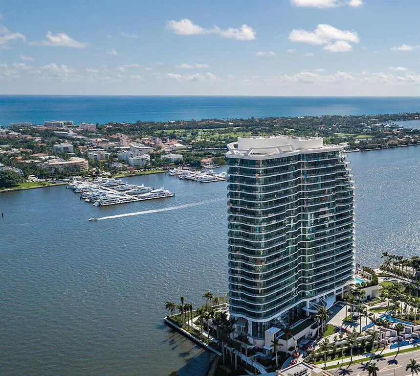 1100 S Flagler Dr Unit 1401  