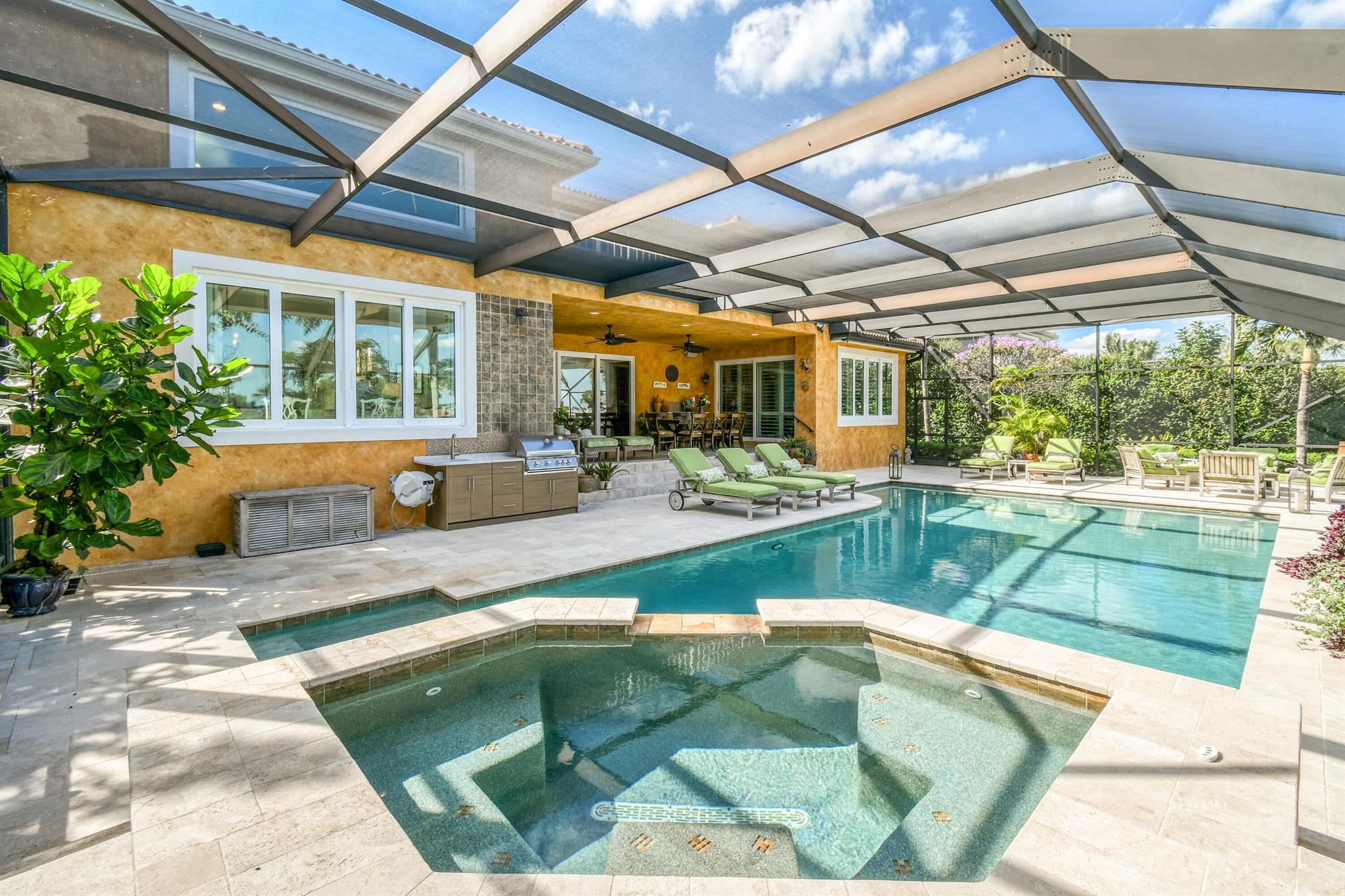 Harbour Ridge Yacht & Cou - Residential