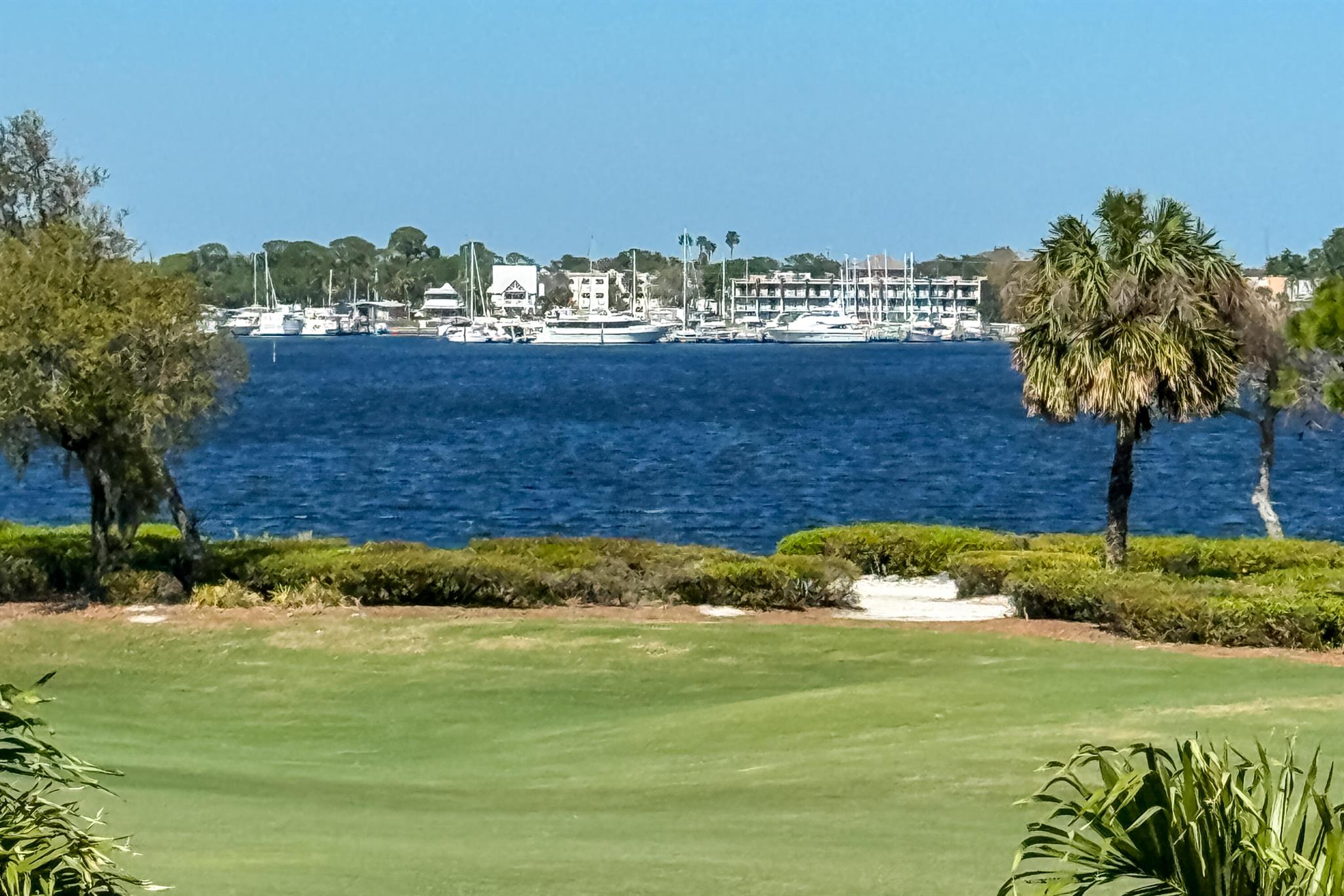 Harbour Ridge Yacht & Cou - Residential