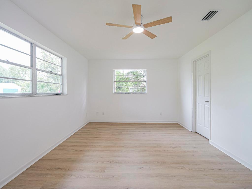 SEBASTIAN HIGHLANDS UNIT 10 - Residential