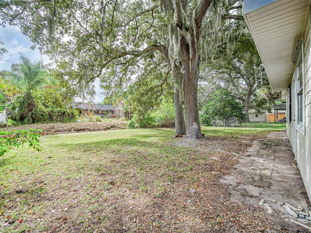 SEBASTIAN HIGHLANDS UNIT 10 - Residential