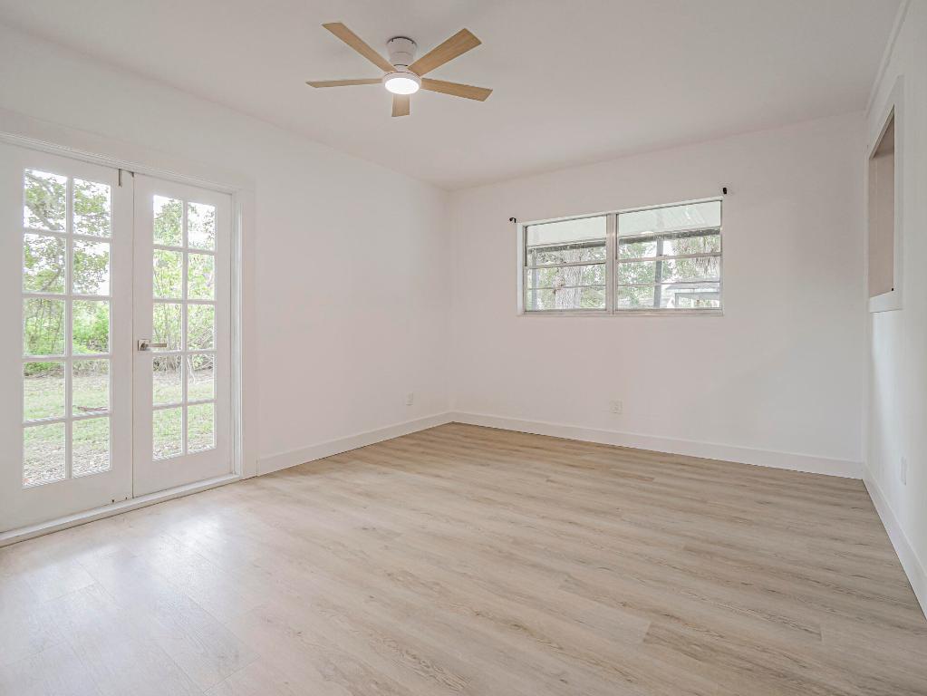 SEBASTIAN HIGHLANDS UNIT 10 - Residential