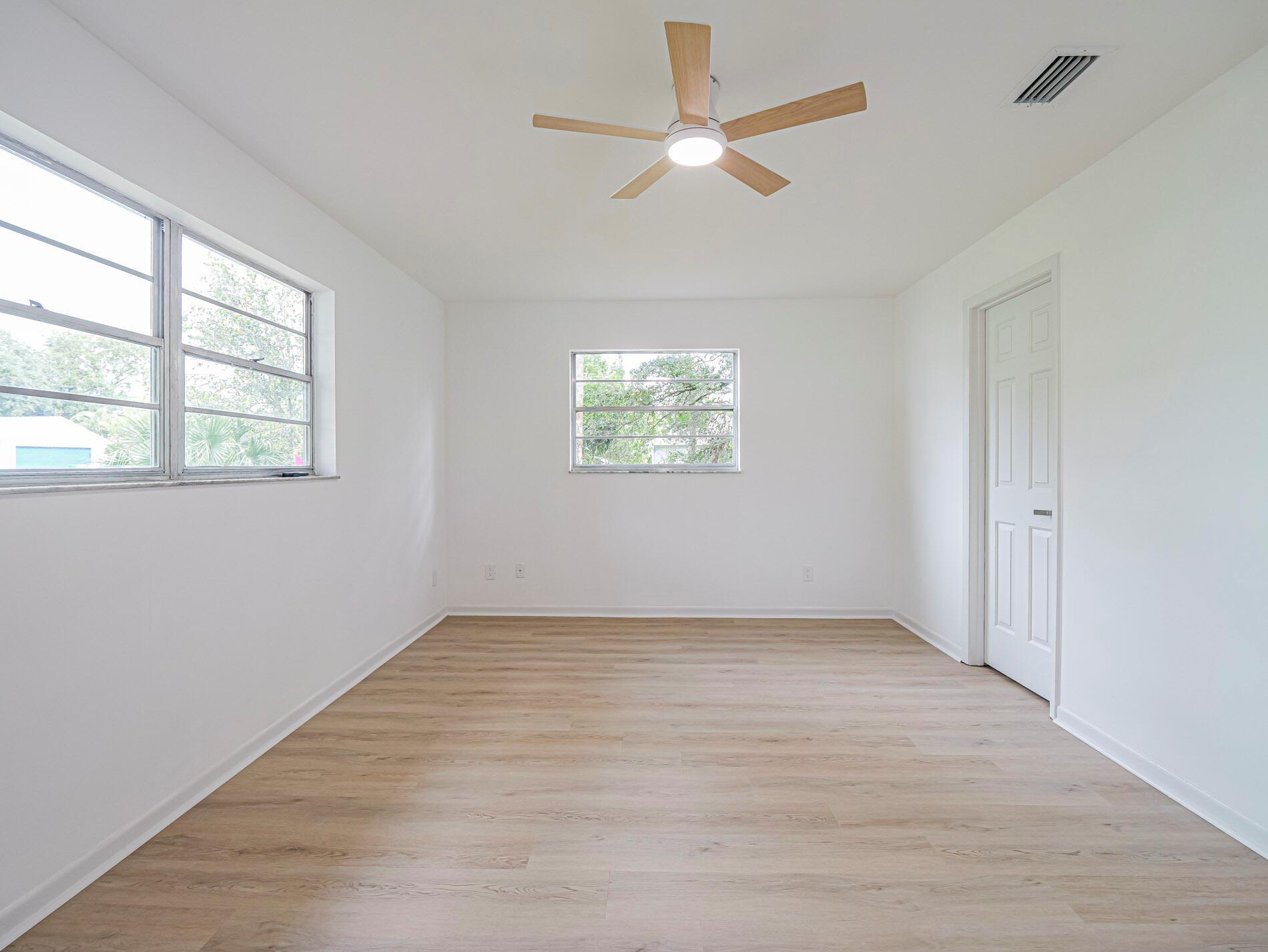 SEBASTIAN HIGHLANDS UNIT - Residential