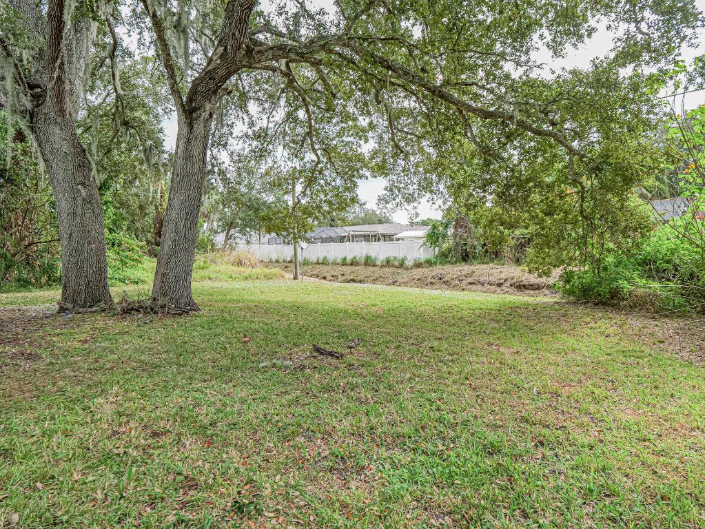 SEBASTIAN HIGHLANDS UNIT 10 - Residential