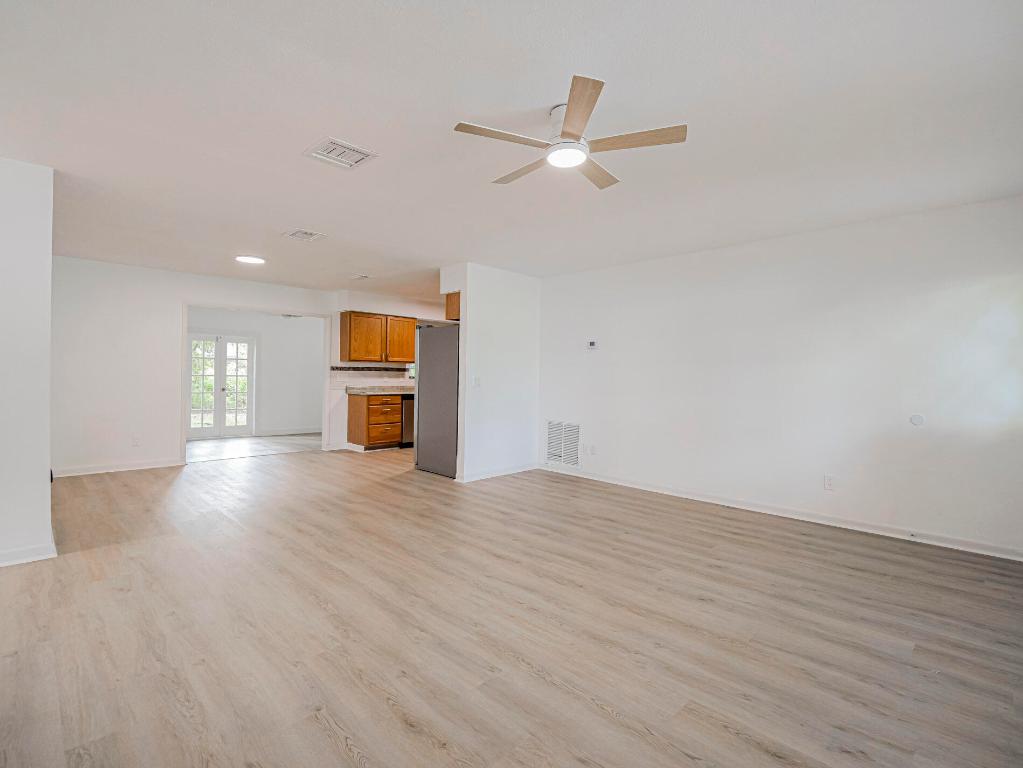 SEBASTIAN HIGHLANDS UNIT 10 - Residential