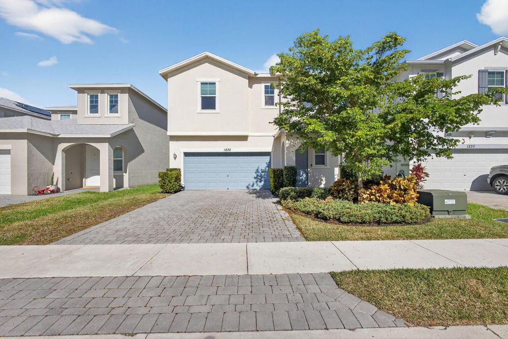 Photo of 1822 Lake Cove Drive, Lake Worth, FL 33460 (MLS # R11153399)