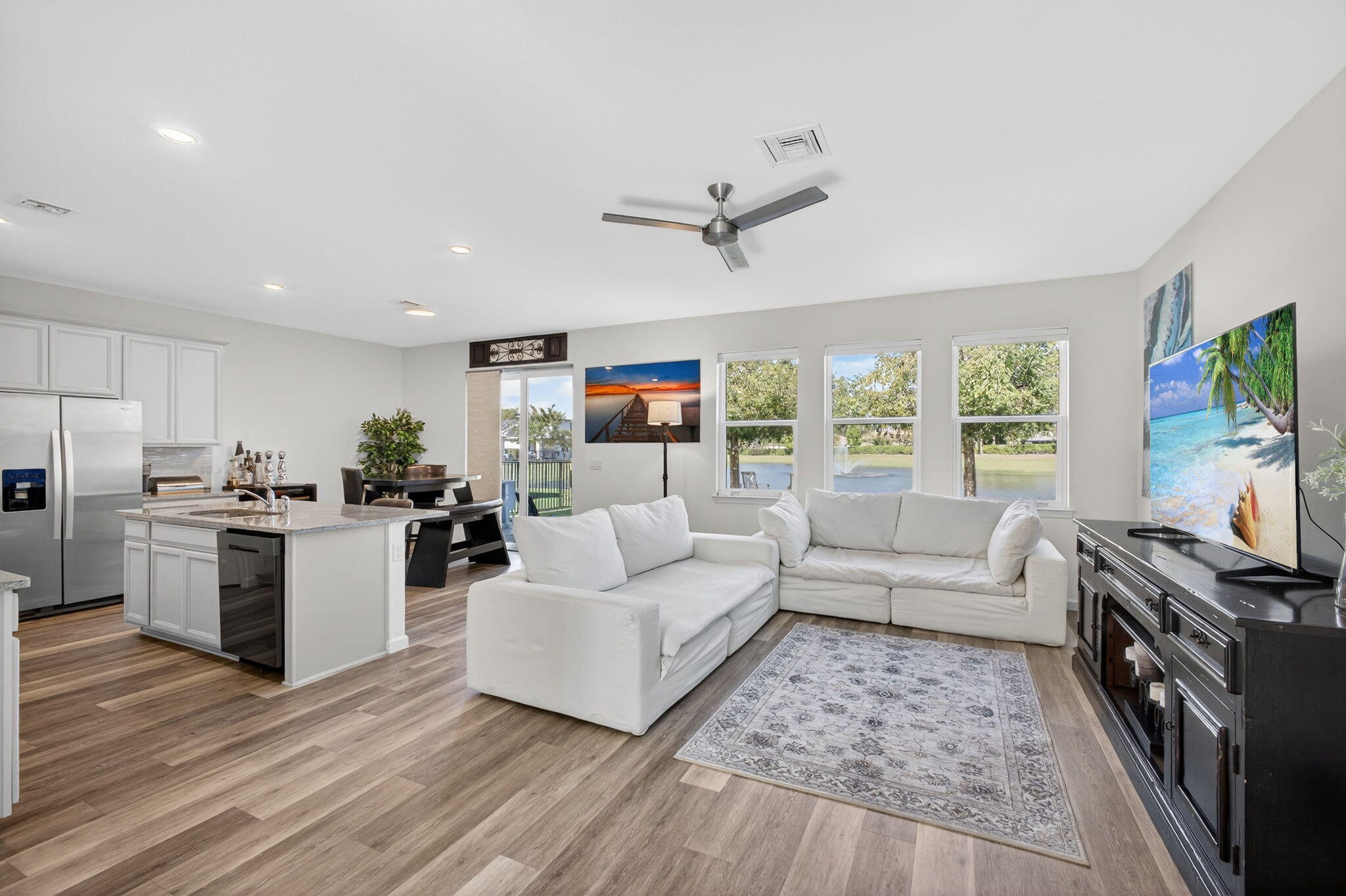 1822 Lake Cove Drive