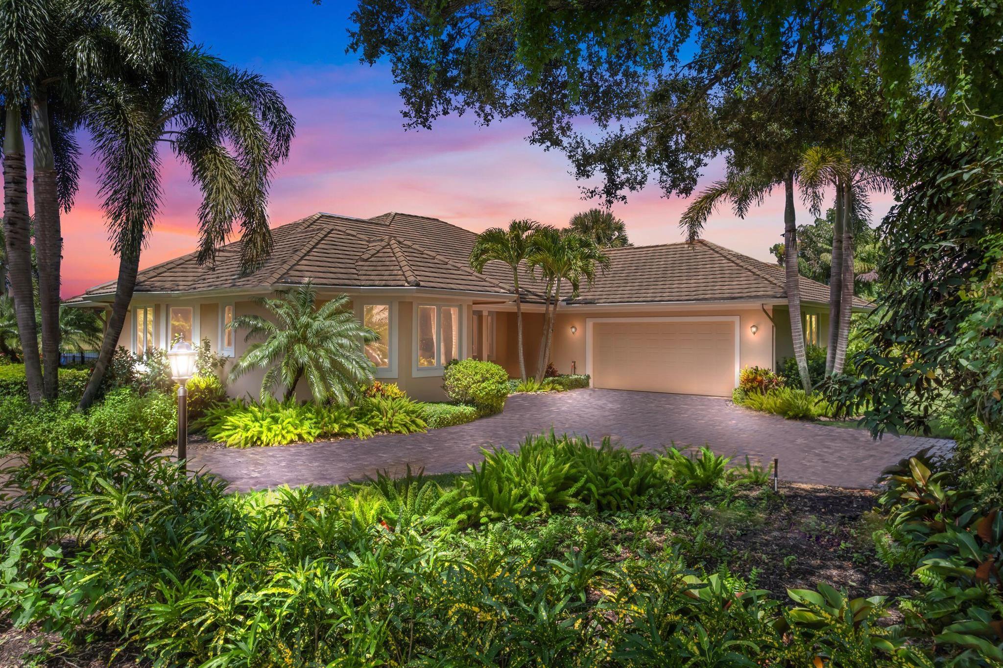 5665 SE Winged Foot Drive