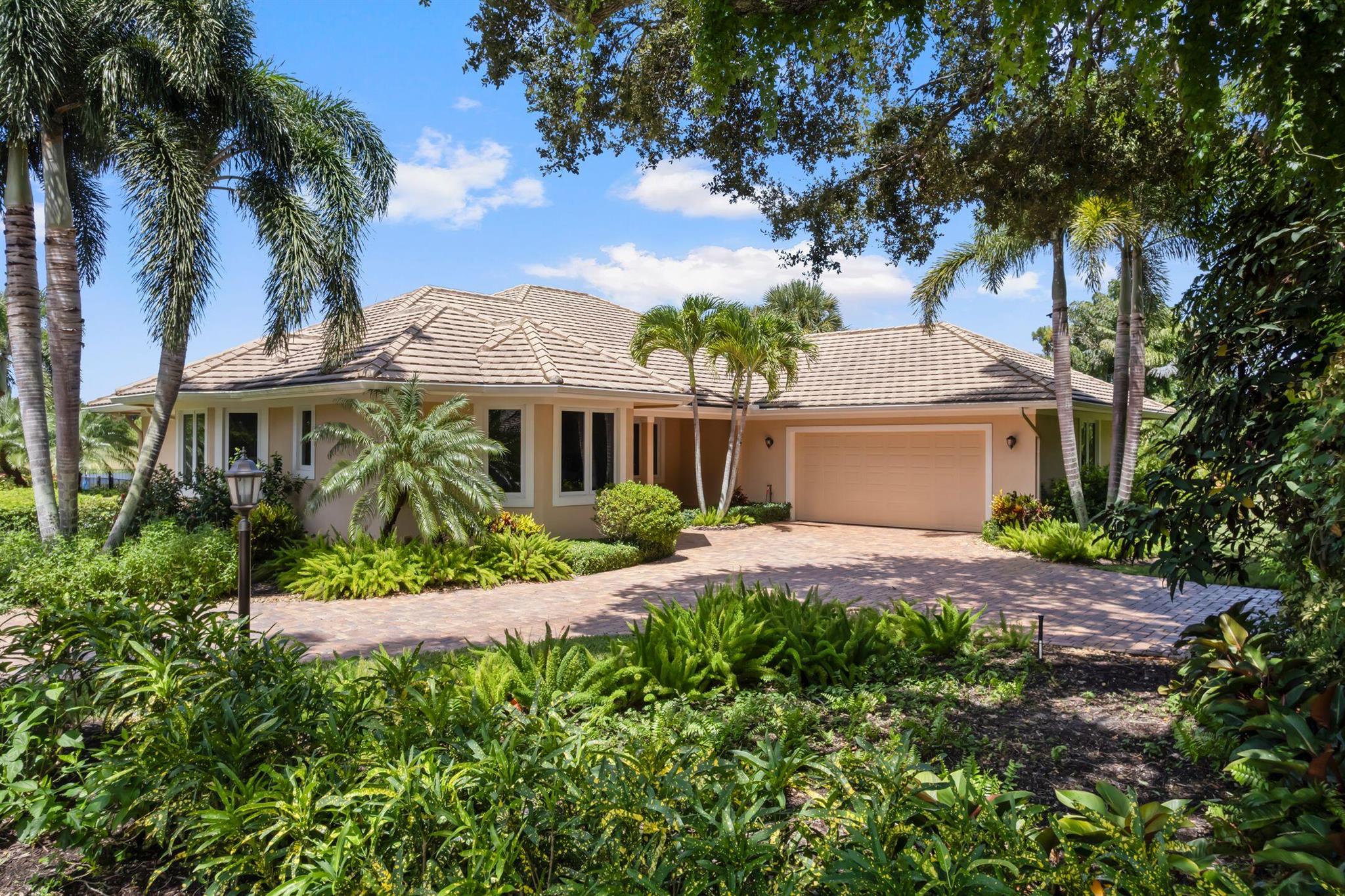 If you want arguably the best wide sweeping private views of lakes & fairways in the distance at Mariner Sands. One of the newest concrete block homes in this country club community. Top of the line everything inside from the coffered ceiling with pecky cypress inlays to the impact resistant windows to the gorgeous wood floors. High ceilings. Gourmets delight open kitchen with all the upgrades. Split bedroom design offering privacy for the master suite. Cul-de-sac location offering no thru traffic. Huge lot. Over 1/2 acres in size. 22 feet of lake frontage in the back yard. High elevation. Whole house generator. Golf, tennis & more!