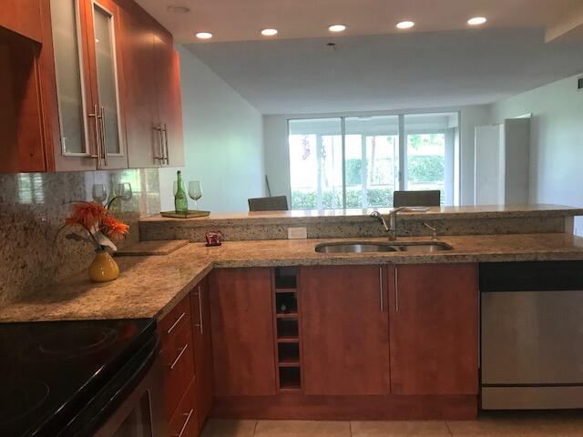 2851 S Palm Aire Drive 101