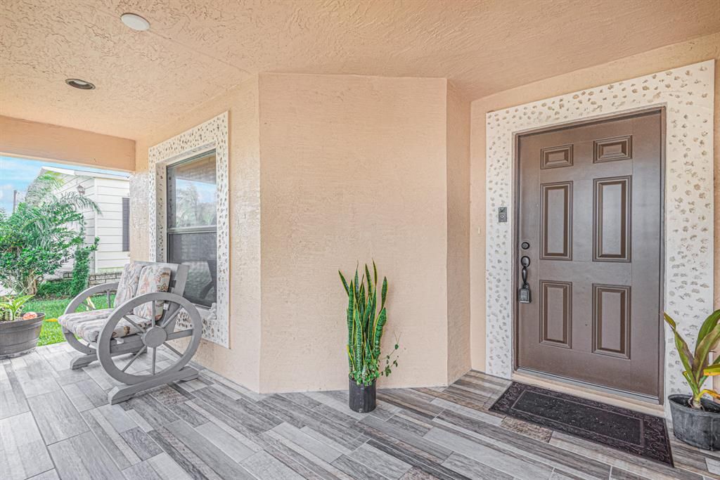 Photo of 4 Arboles Del Norte, Fort Pierce, FL 34951 (MLS # R10670723)