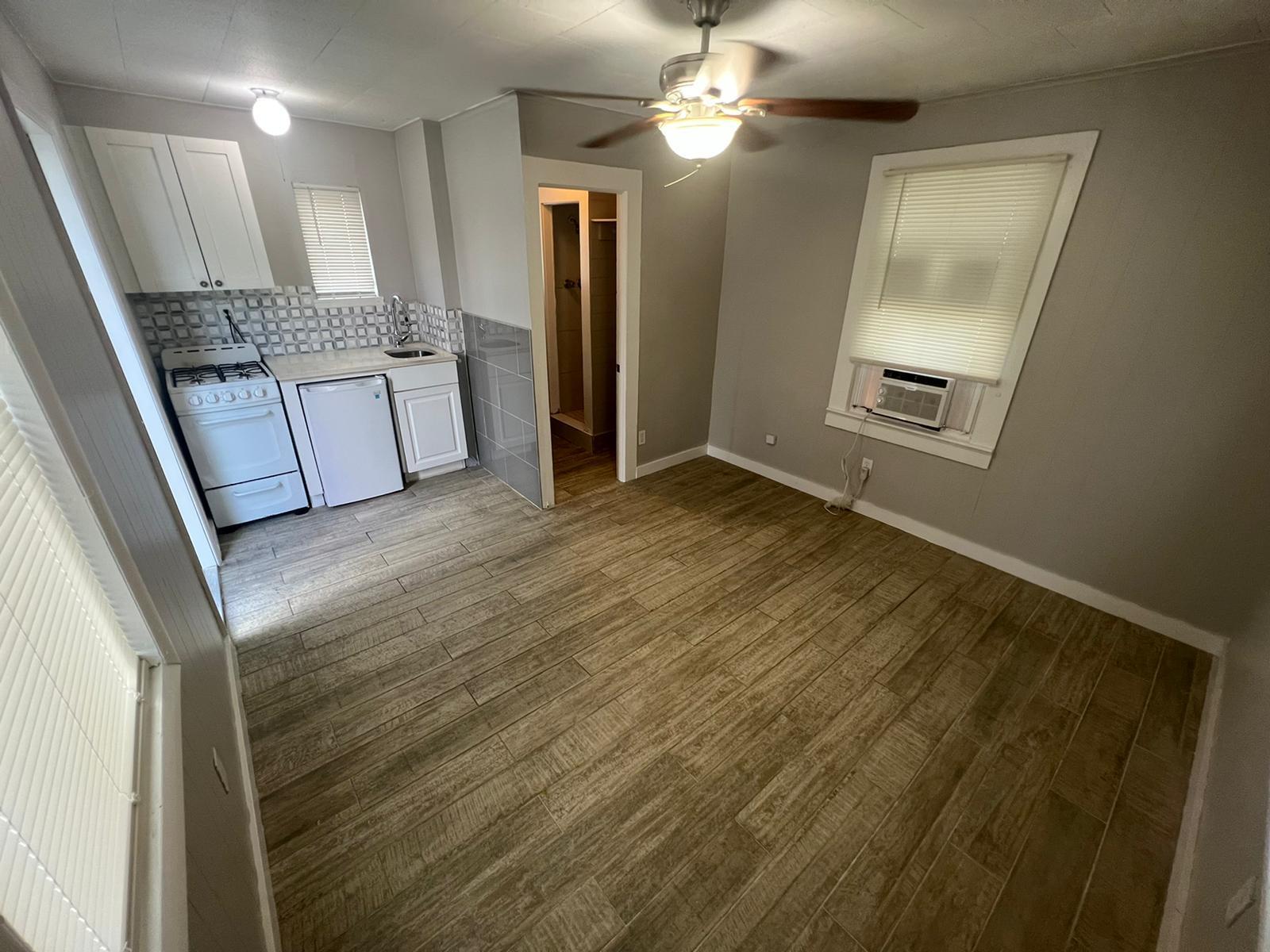Beautiful Totally Renovated Cozy Studio, Includes Water, Gas and Electric. Studio cottage ready for move in in great great Location, close to the beach and i95, Hurry Wont Last, many improvements will come to the place!