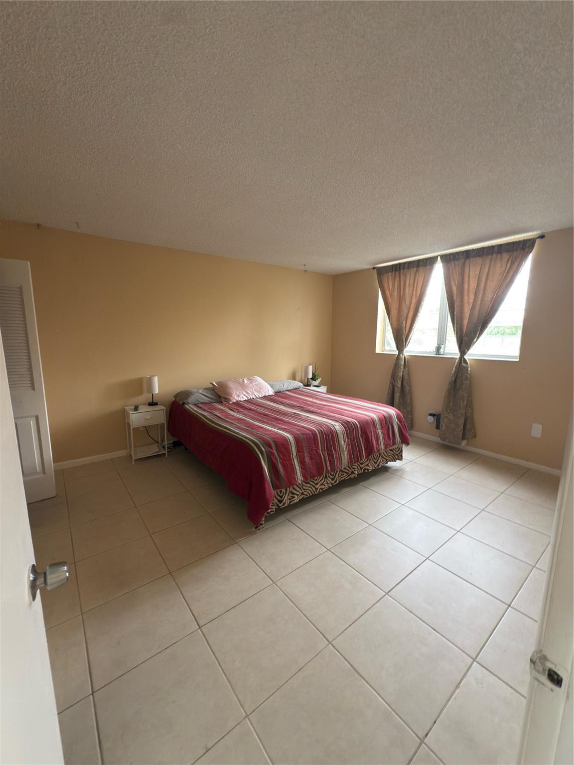 Bermuda Club - Residential