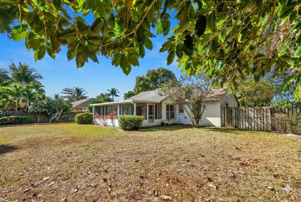 EASTWOOD OF WELLINGTON 3 - Residential Lease