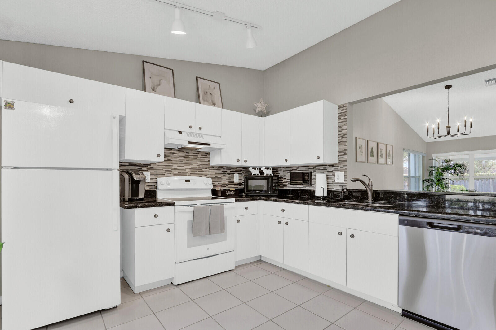 EASTWOOD OF WELLINGTON 3 - Residential Lease