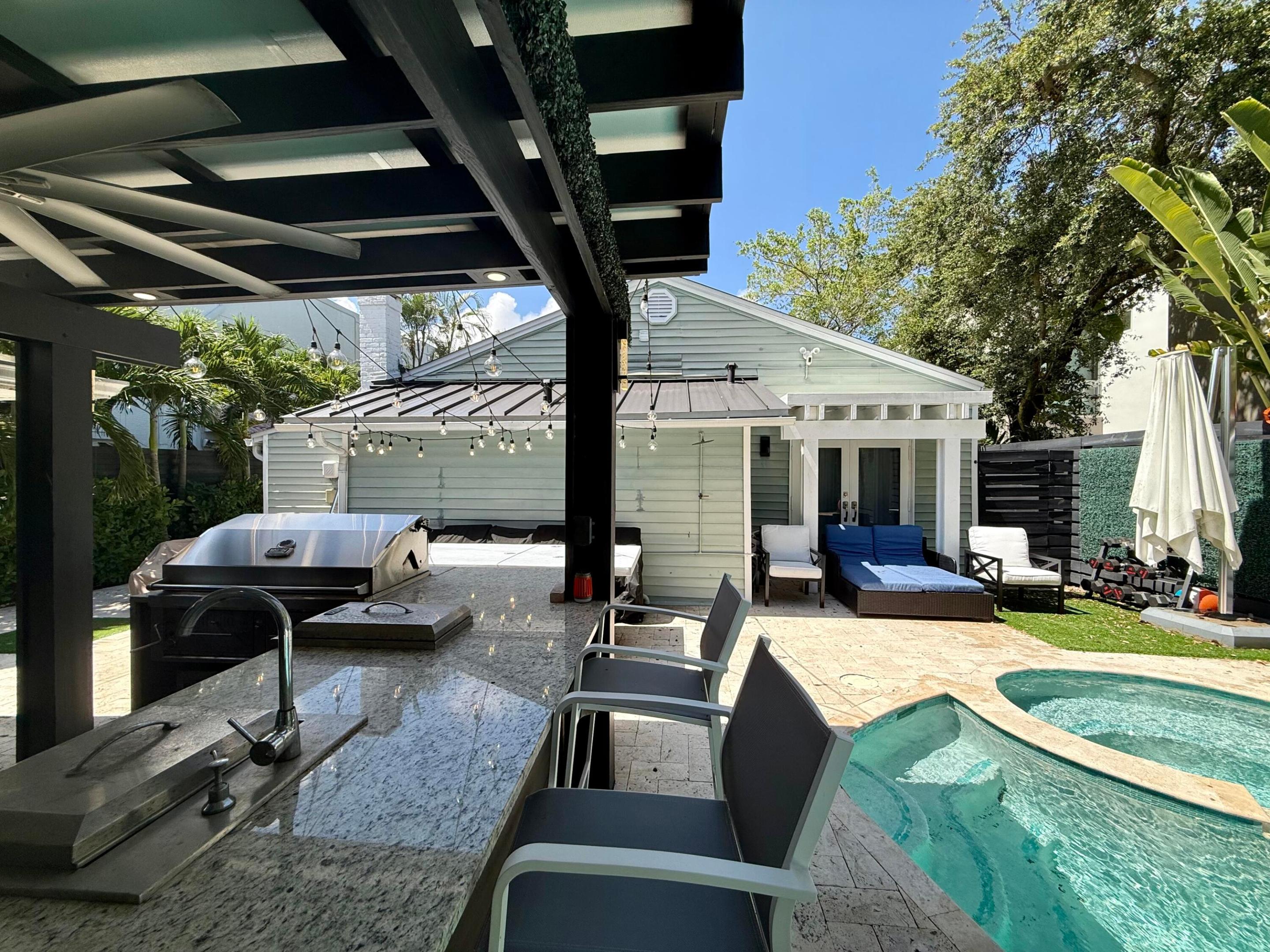 COLEE HAMMOCK - Residential