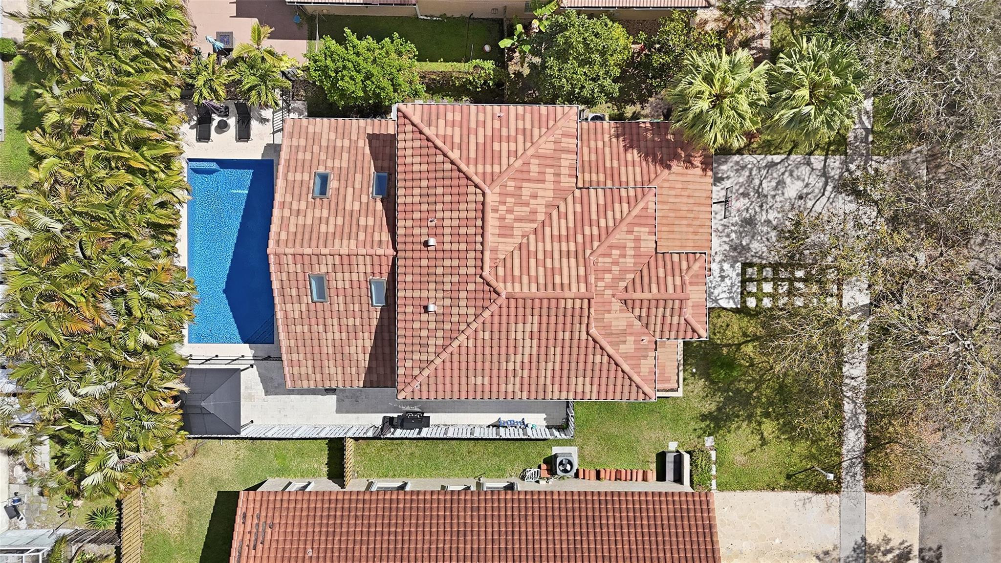 Embassy Lakes - Residential