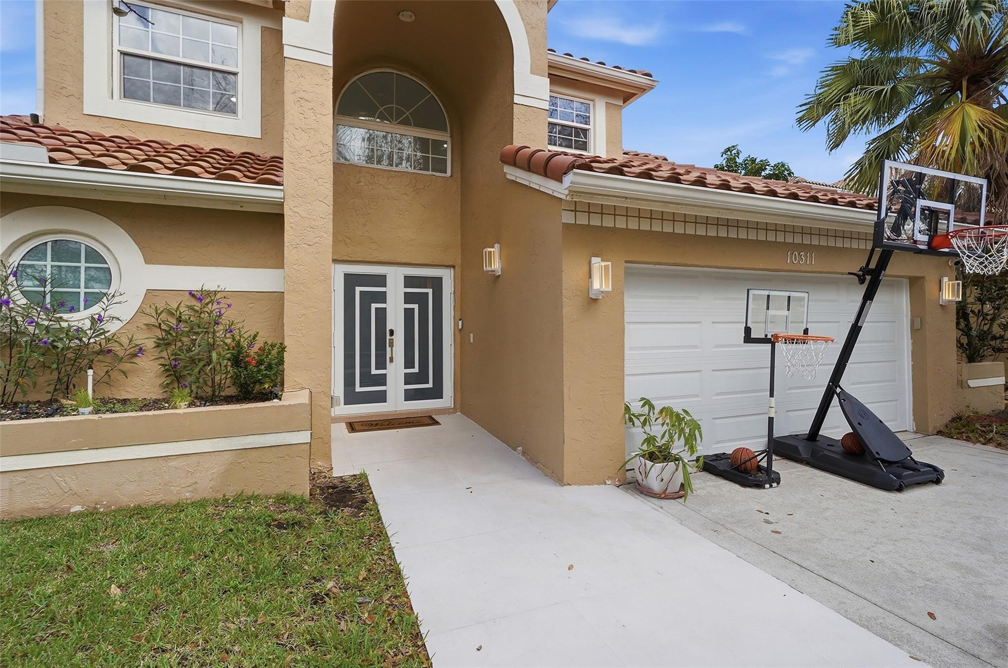 Embassy Lakes - Residential