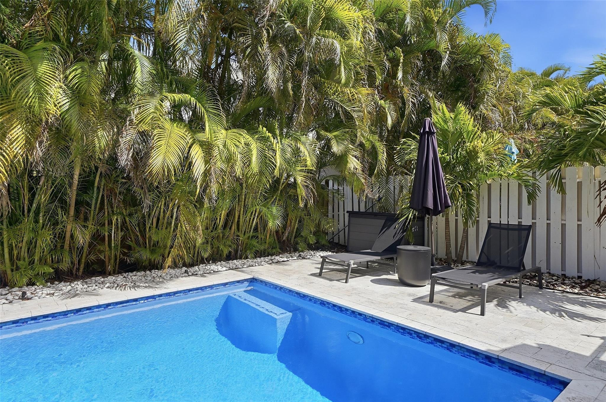 Embassy Lakes - Residential