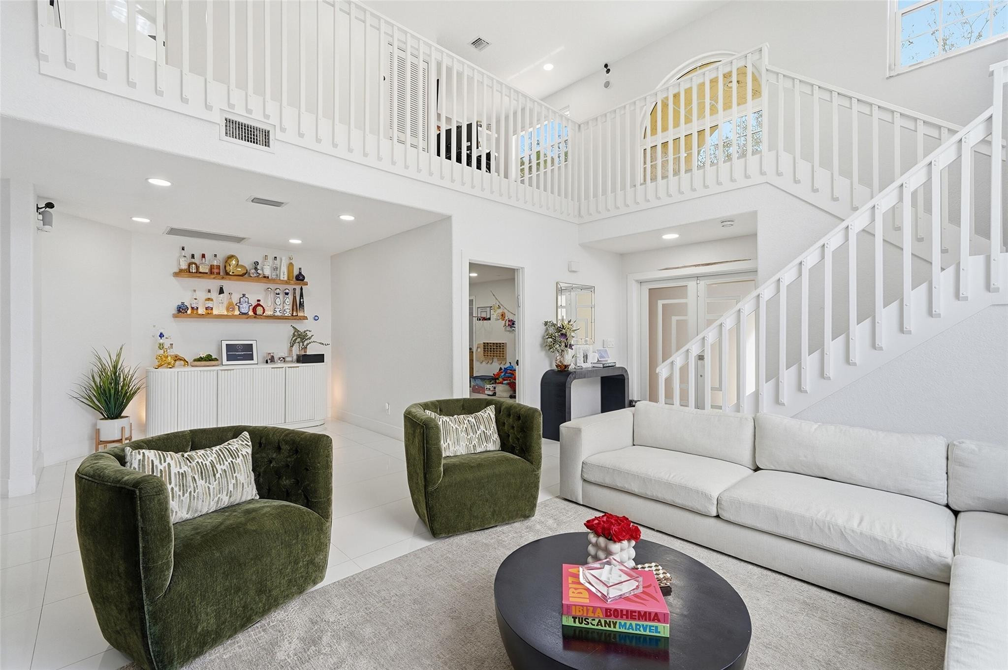 Embassy Lakes - Residential