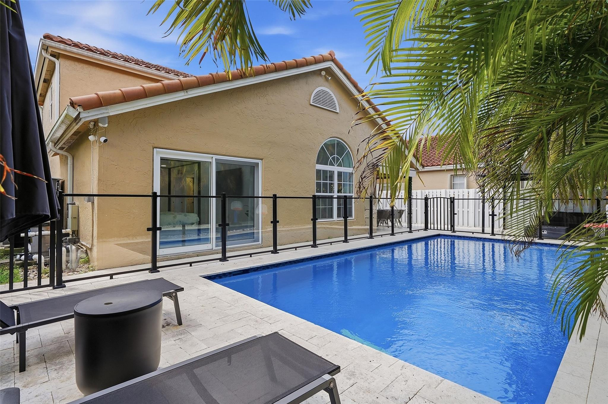 Embassy Lakes - Residential