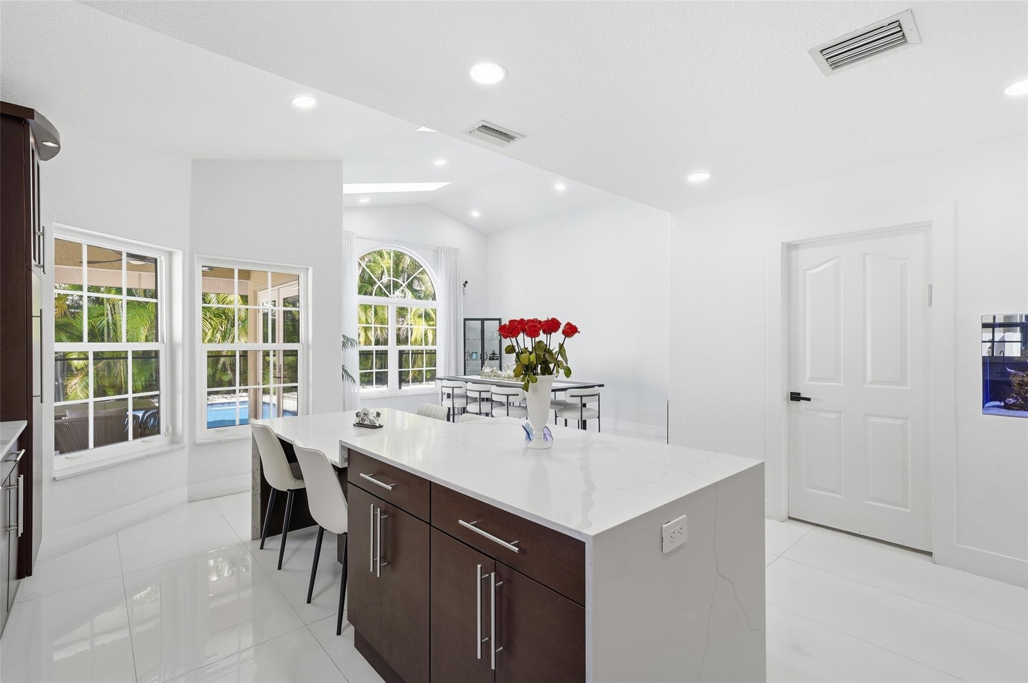 Embassy Lakes - Residential