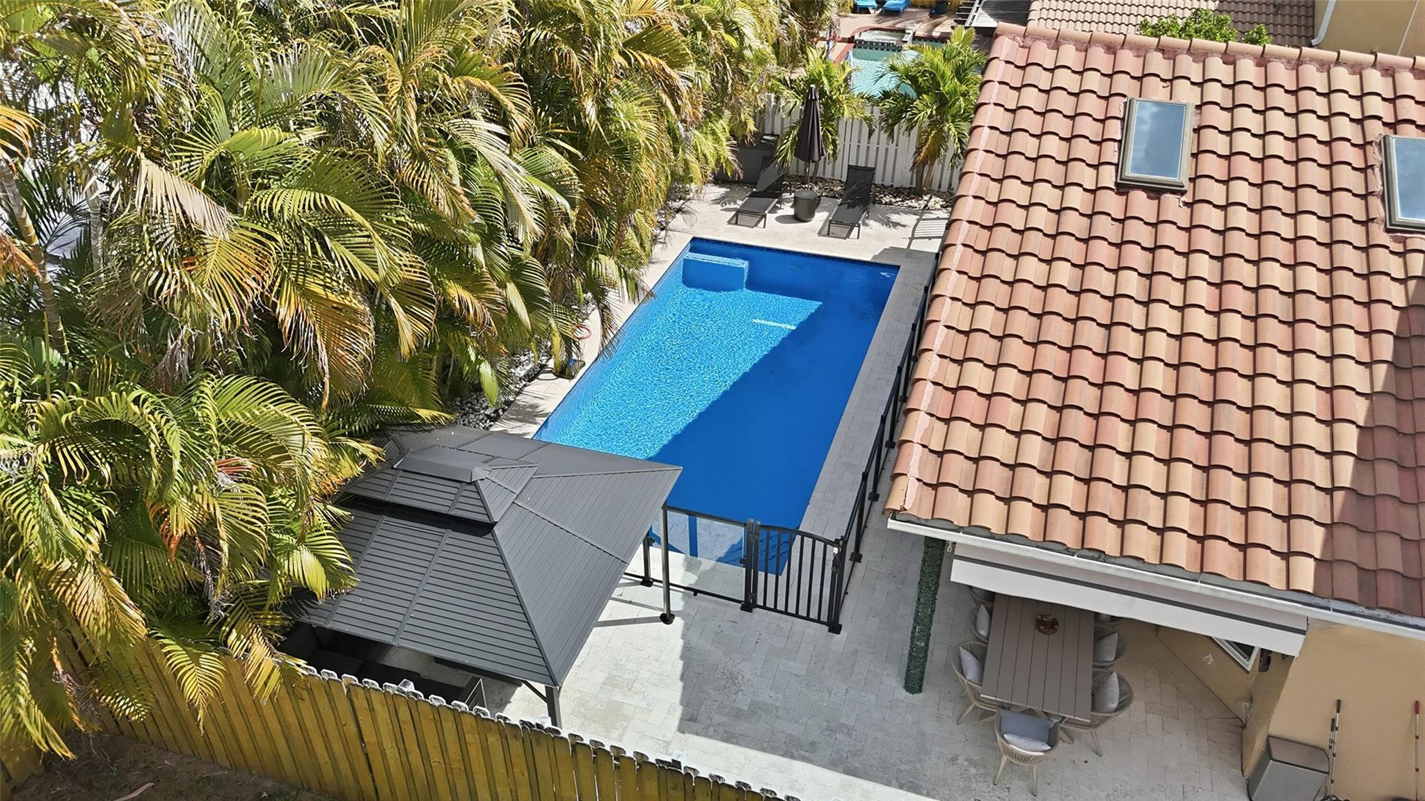 Embassy Lakes - Residential