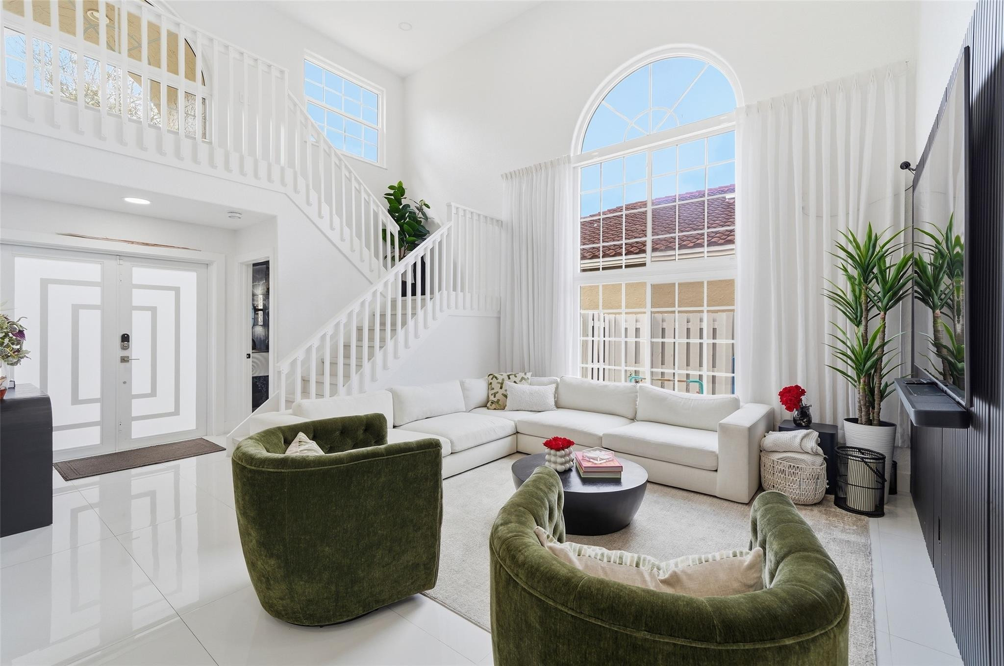 Embassy Lakes - Residential