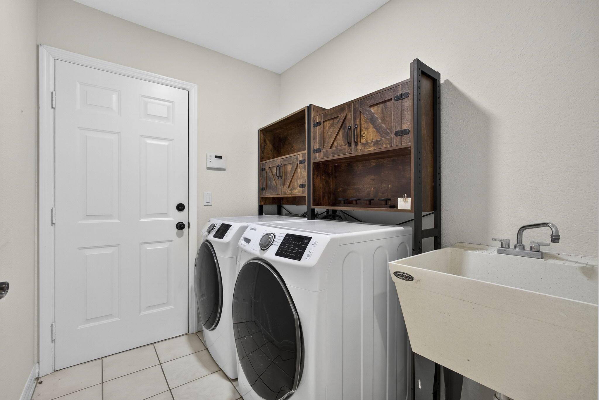 MEADOWLAND COVE 1 OF WELL - Residential Lease