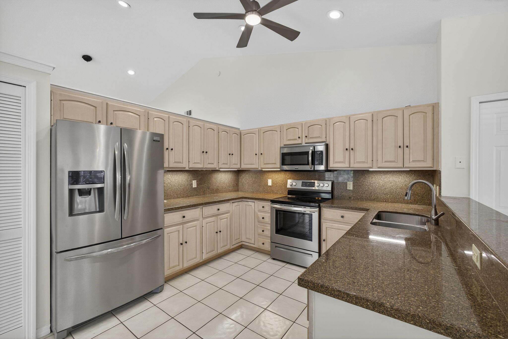 MEADOWLAND COVE 1 OF WELL - Residential Lease