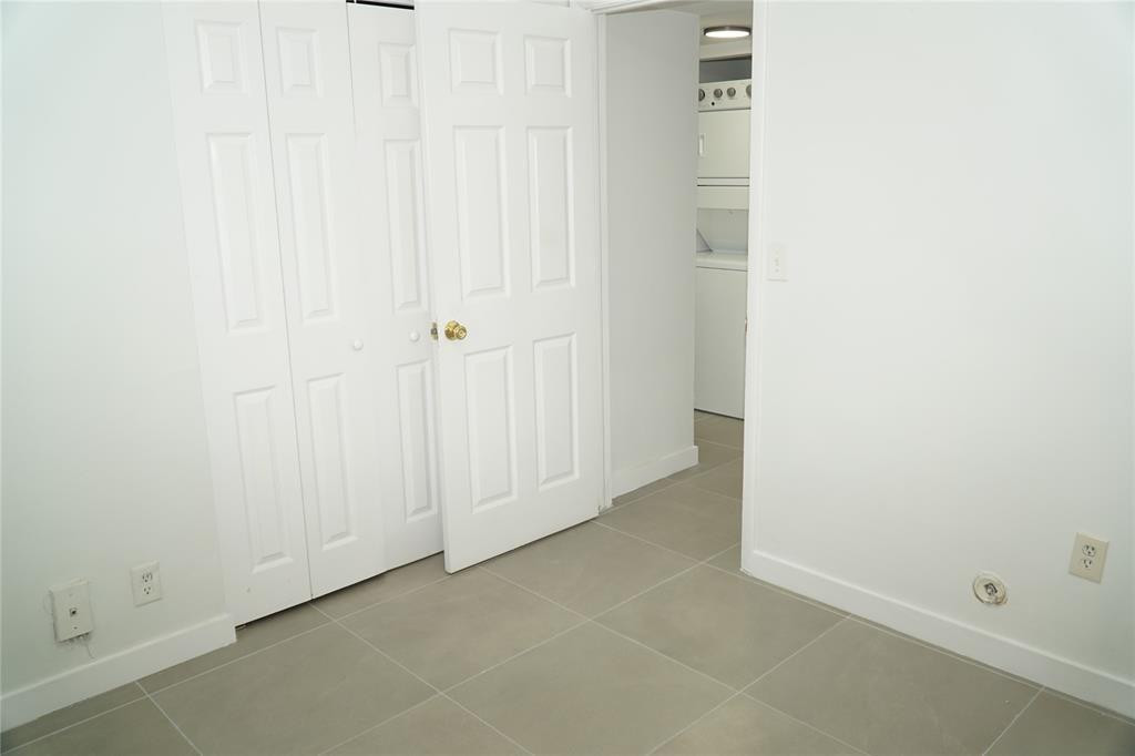 Coral West Condo - Residential