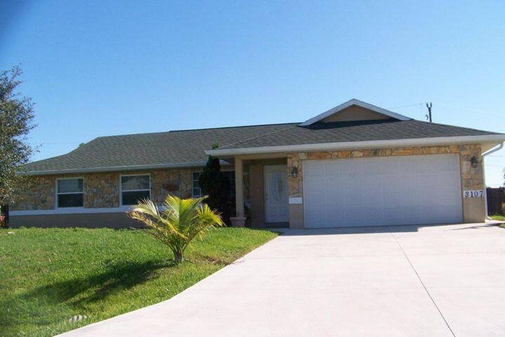 Photo of 3107 SE Card Terrace, Port Saint Lucie, FL 34984 (MLS # B26011348)