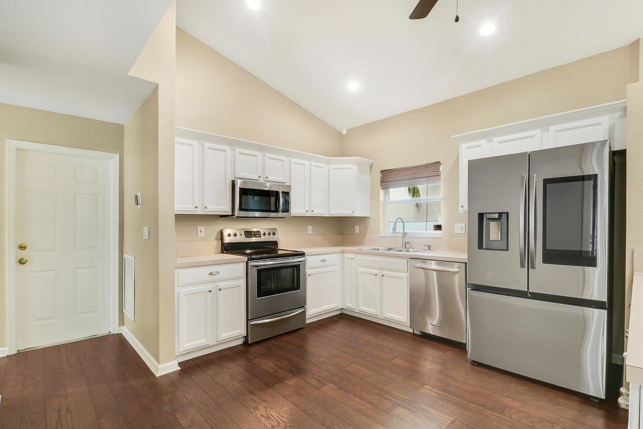 PENNOCK LANDING - Residential