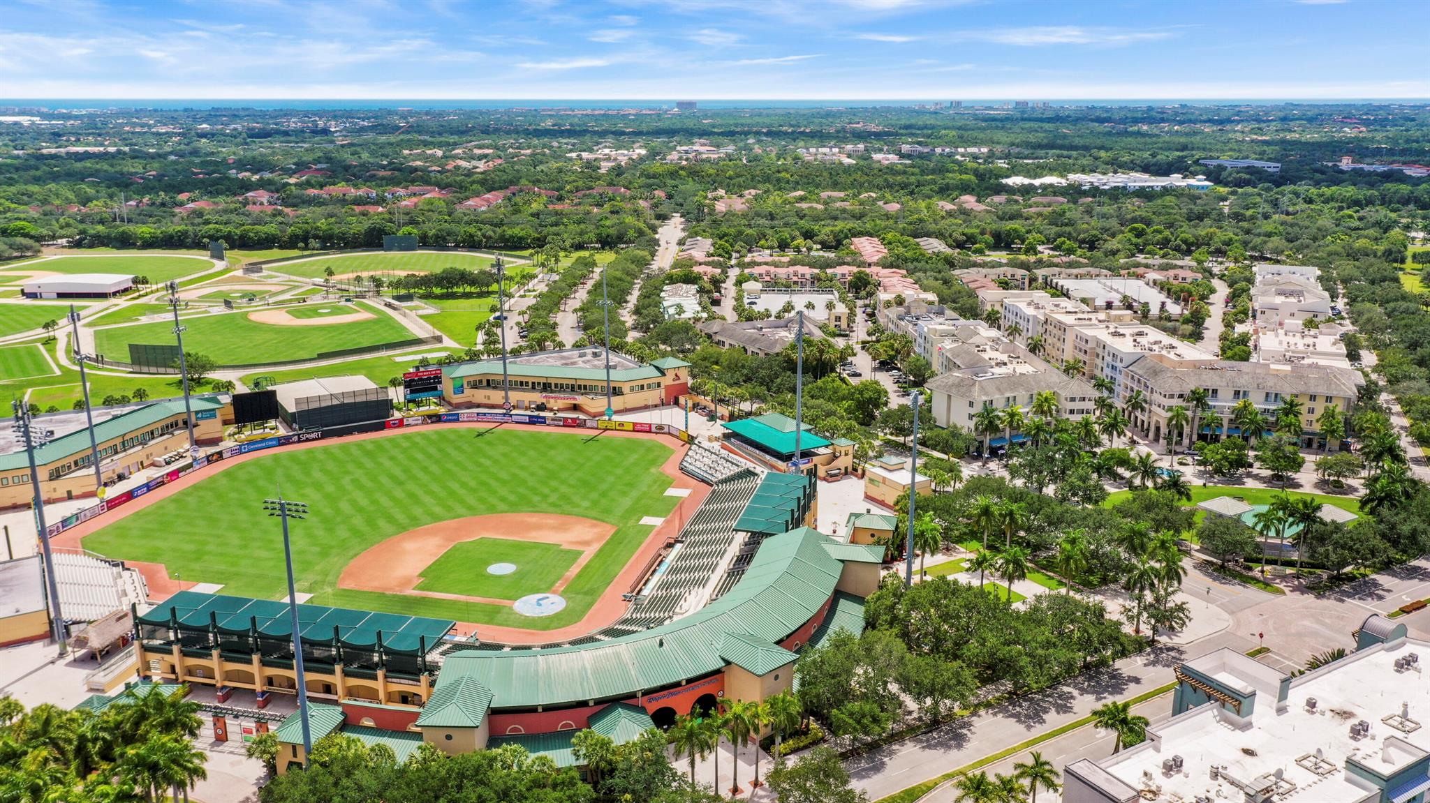 PENNOCK LANDING - Residential