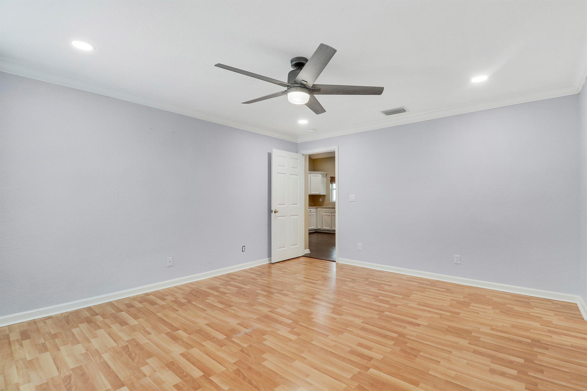 PENNOCK LANDING - Residential