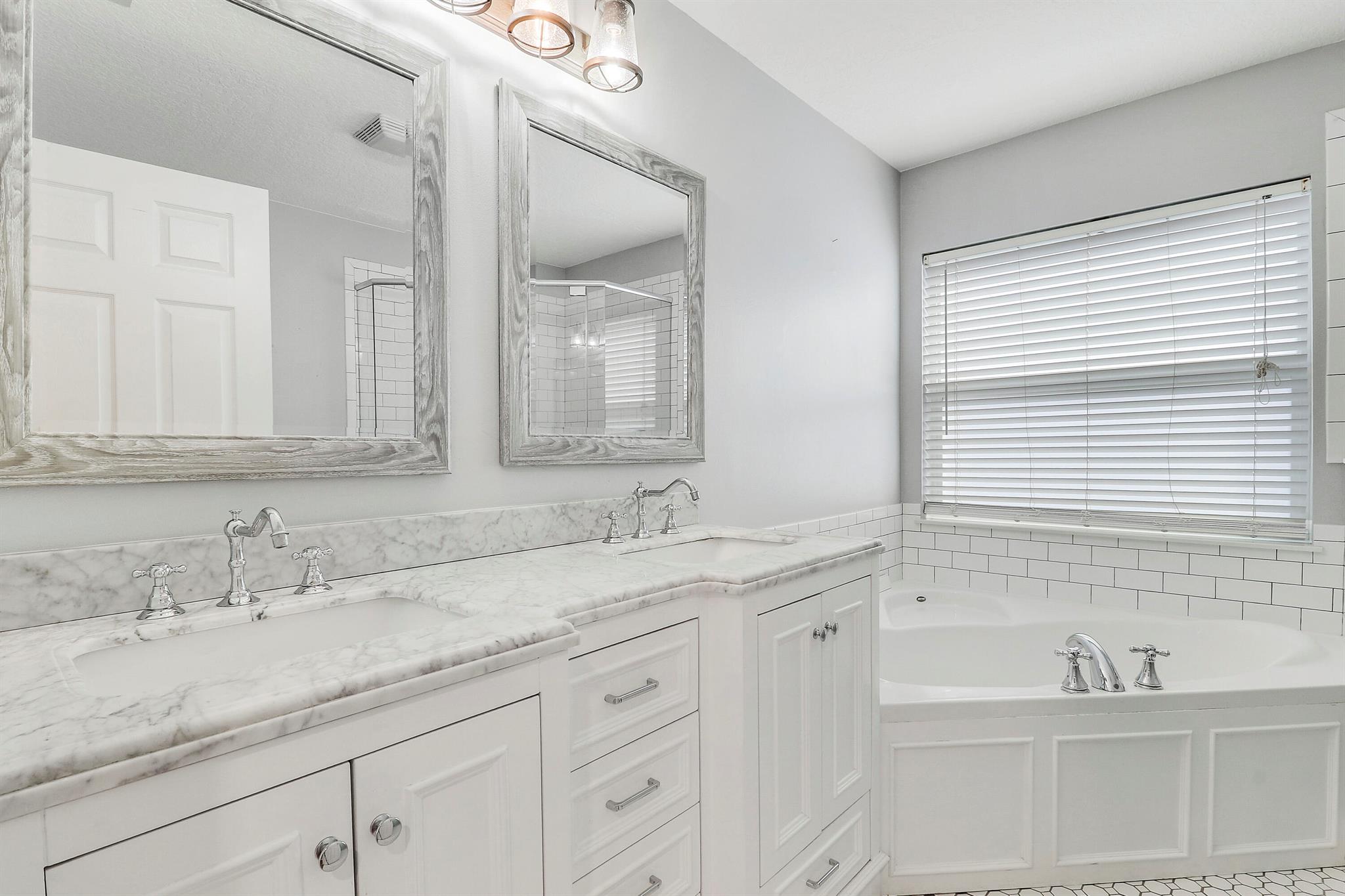 PENNOCK LANDING - Residential