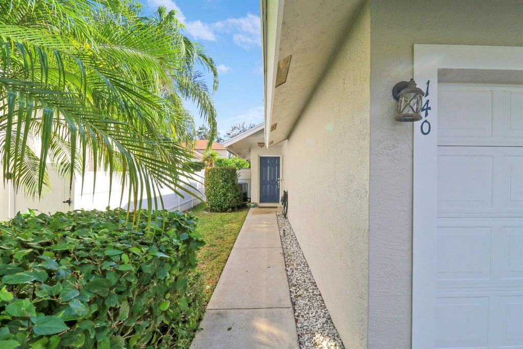 Photo of 140 Pennock Landing Circle, Jupiter, FL 33458 (MLS # R11148927)