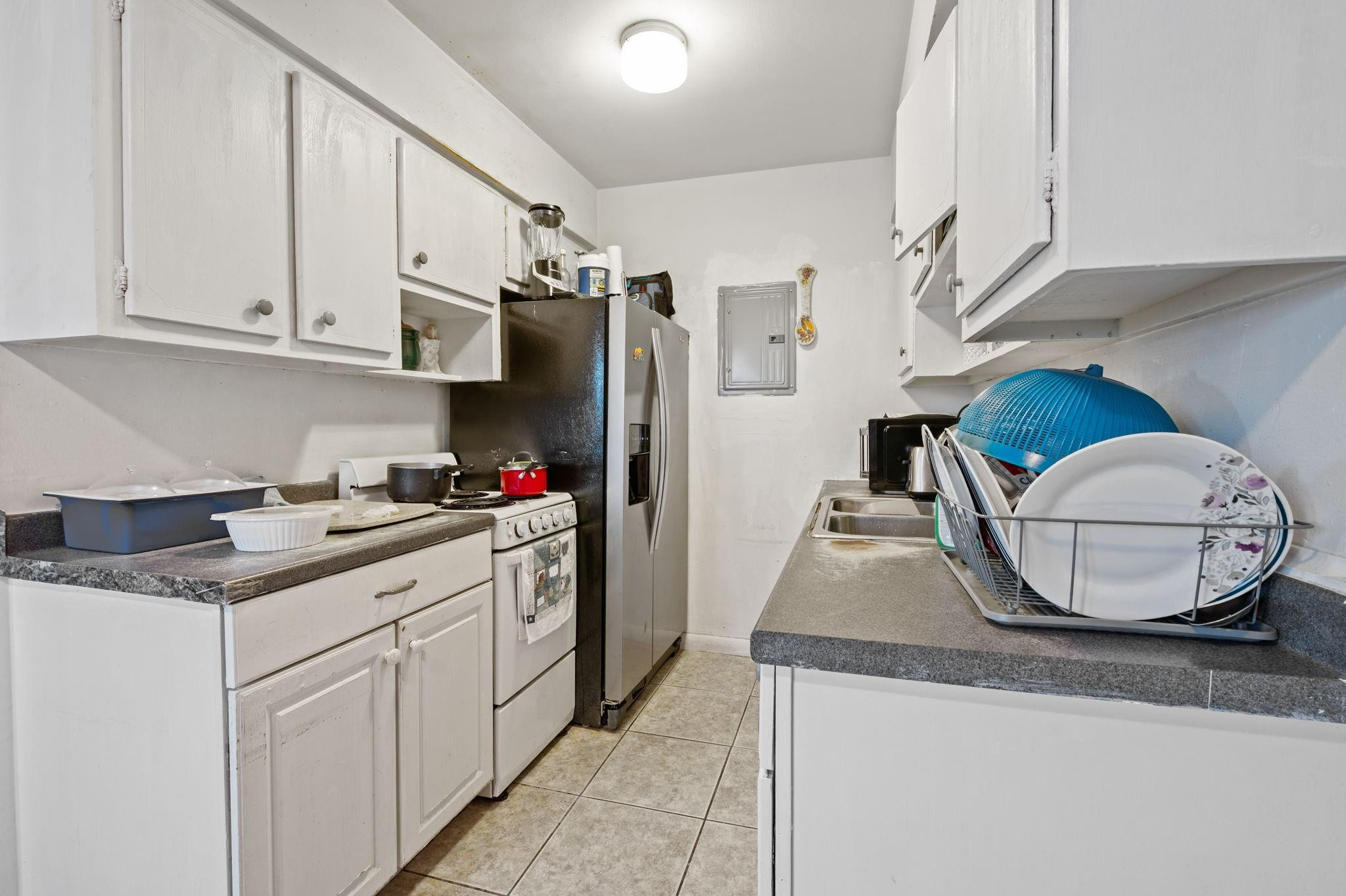 Los Angeles 10-54 B - Residential Income