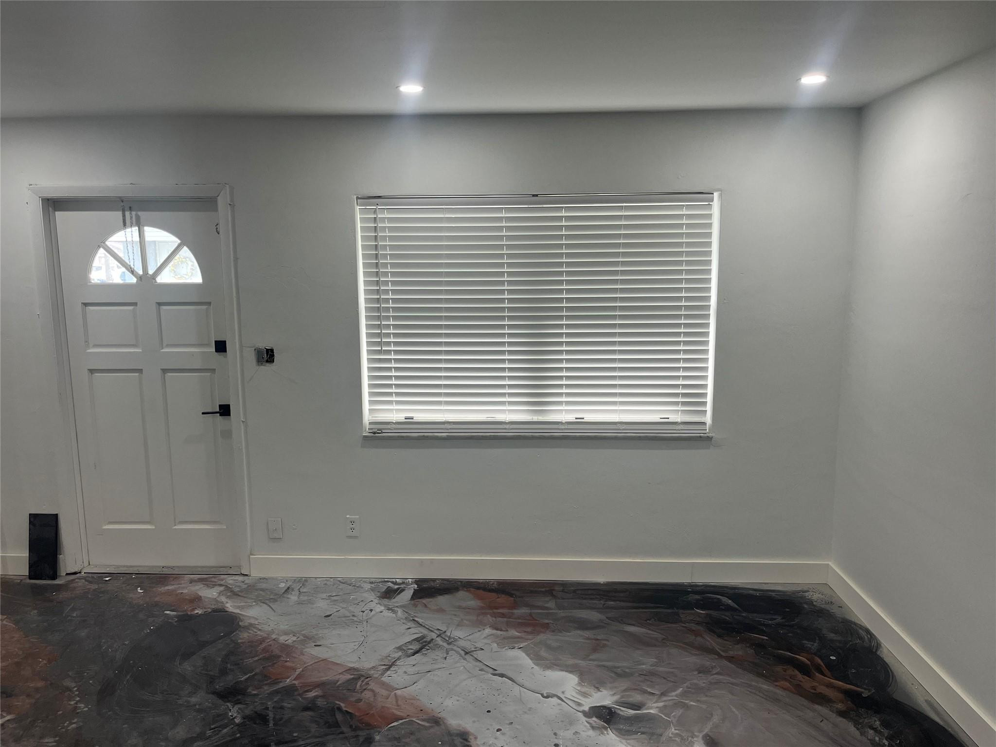 Los Angeles 10-54 B - Residential Income