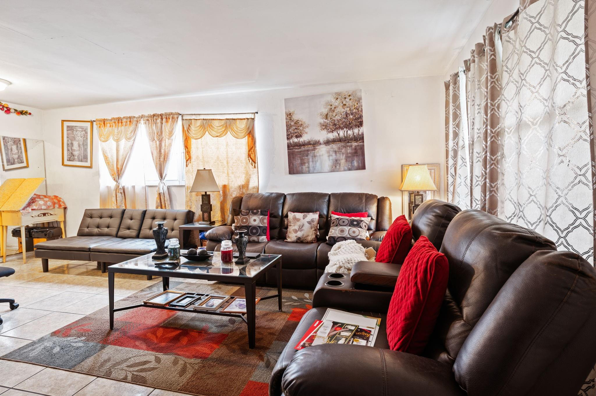 Los Angeles 10-54 B - Residential Income