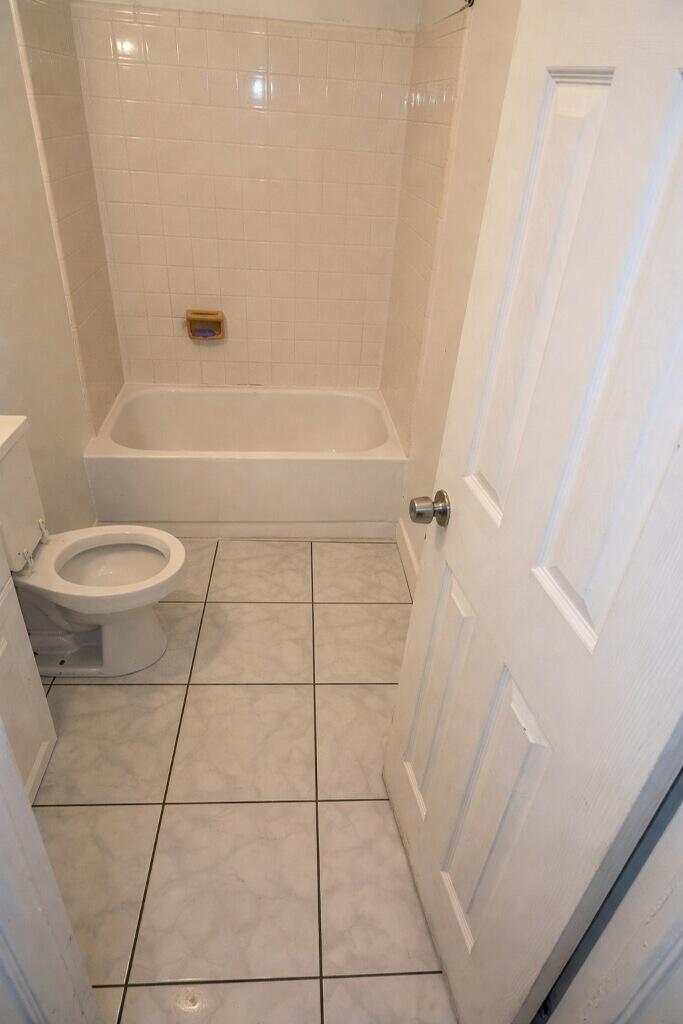 Los Angeles 10-54 B - Residential Income