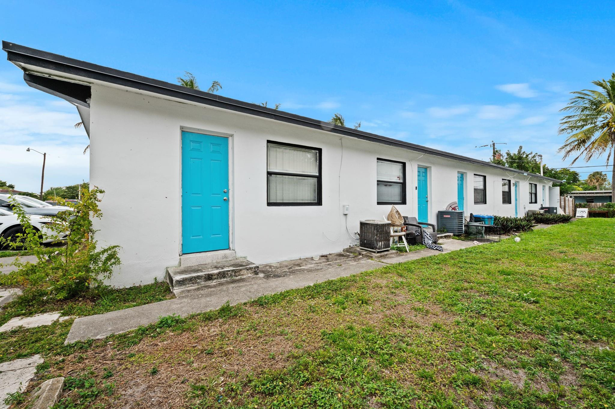 Los Angeles 10-54 B - Residential Income