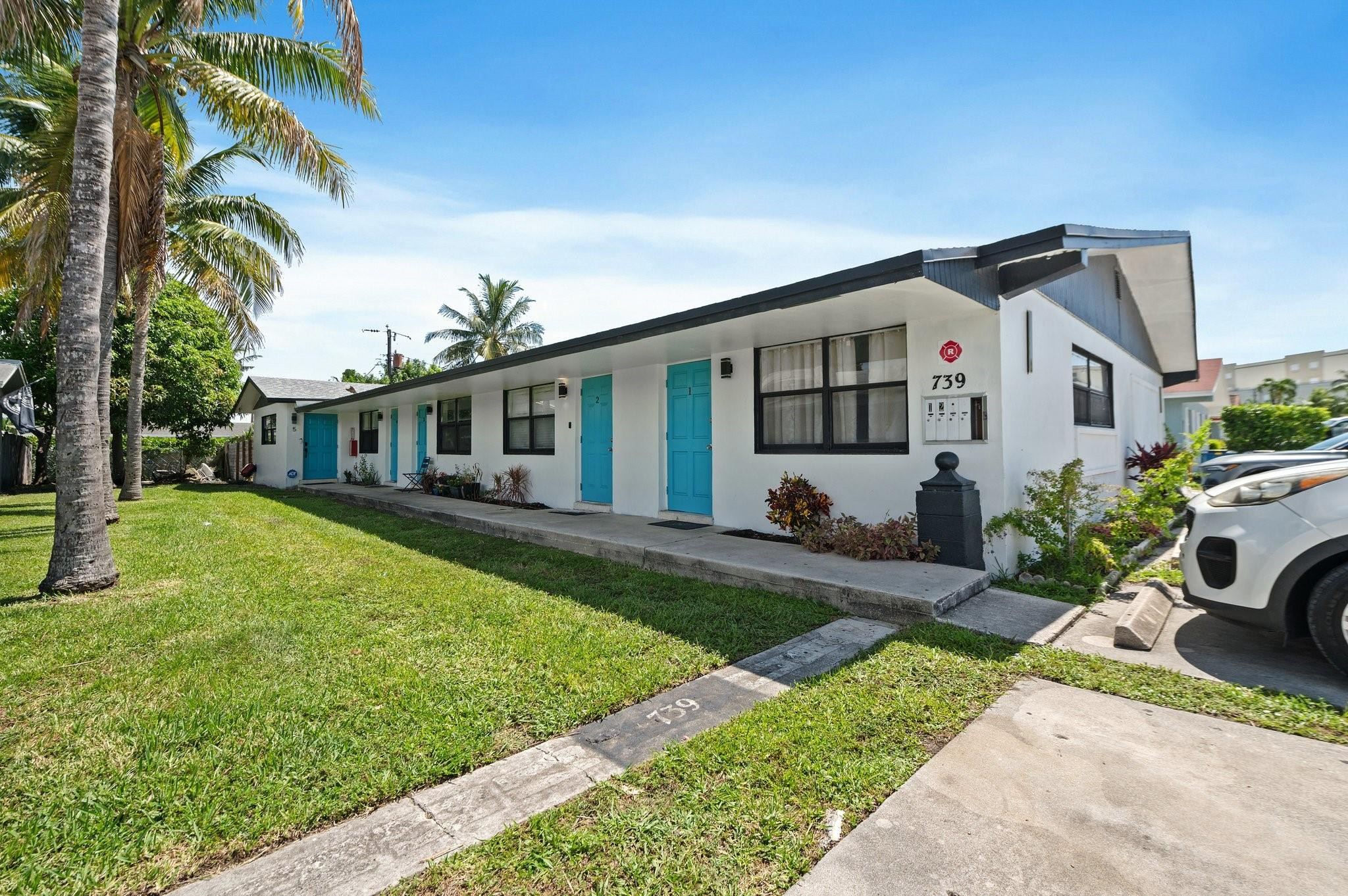 Los Angeles 10-54 B - Residential Income