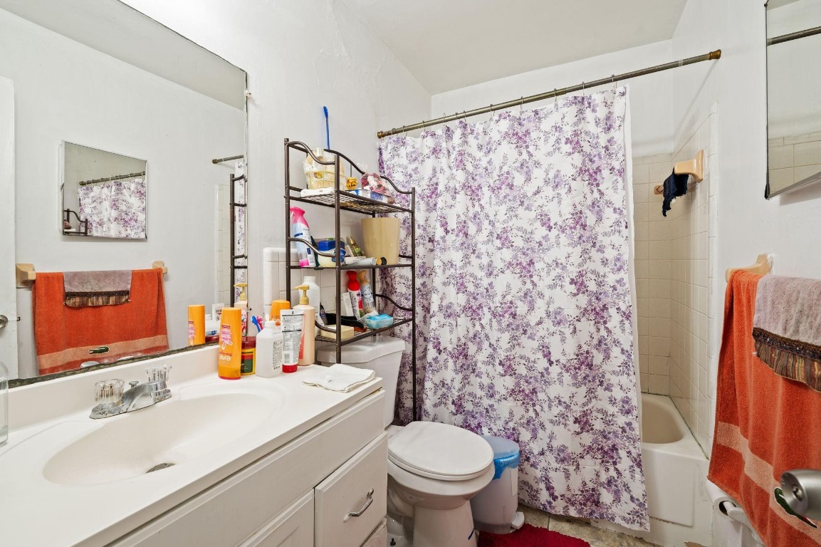 Los Angeles 10-54 B - Residential Income