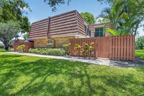 Tiny photo for 1565 Augusta Circle #103, Delray Beach, FL 33445 (MLS # B26039196)
